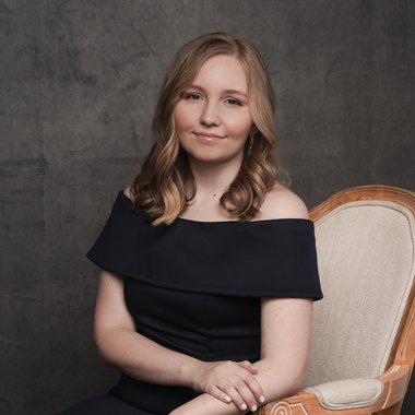 Amy T. - Freelance Designer