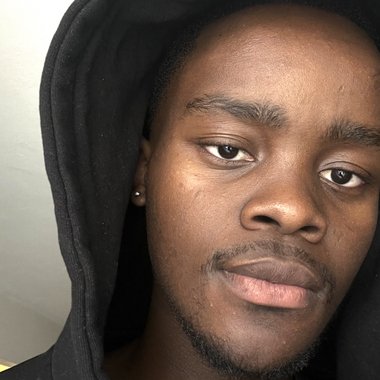 LMorienyane - Freelance Background Designer