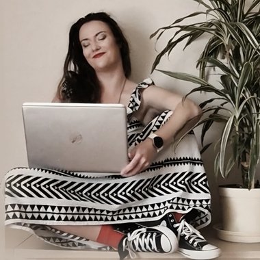 Elita F. - Freelance Marketing Automation Specialist