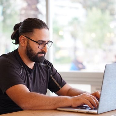 Hisham Z. - Freelance Web Developer