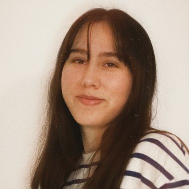 lunadebora154632 - Freelance Graphic Designer