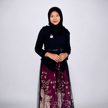 Faridatul H. - Freelance Marketing Analyst