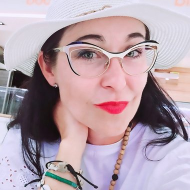 Hanna W. - Freelance Project Manager