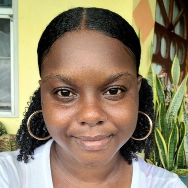 Ashellepaul13 - Freelance Social Media Freelancer