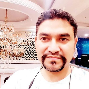 Ramama - Freelance Graphic Designer