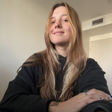 Bruna G. - Freelance Web Developer