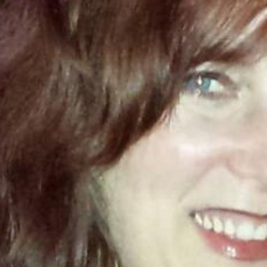 Lauren B. - Freelance Voiceover Artist