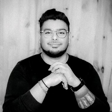 Dorhian T. - Freelance Brand Designer