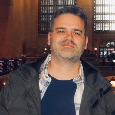 Enzo M. - Freelance Content Creator