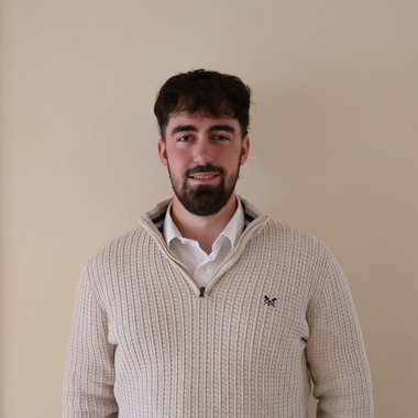 Eli H. - Freelance Graphic Designer