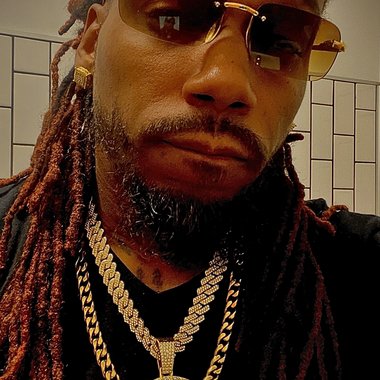 William G. - Freelance Content Creator