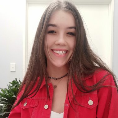 Escher B. - Freelance Product Marketer