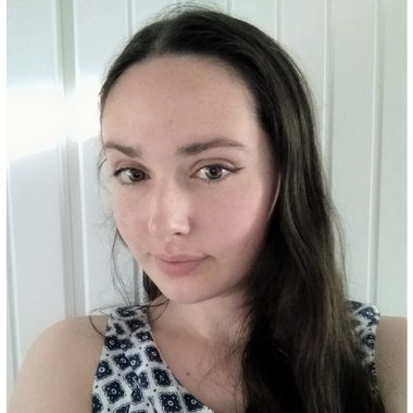 Isobel M. - Freelance Digital Marketer