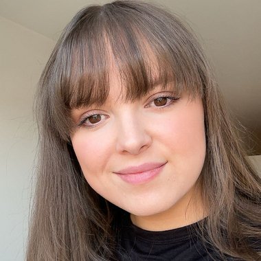 Zoe H. - Freelance Graphic Designer