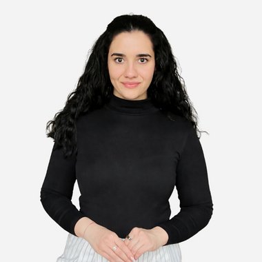 Simona H. - Freelance Web Developer