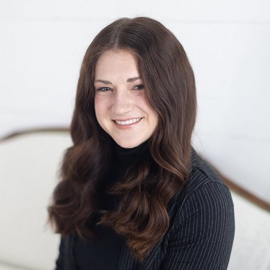 Alora B. - Freelance Co Writer