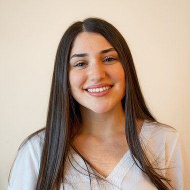 Leonor L. - Freelance Growth Marketer