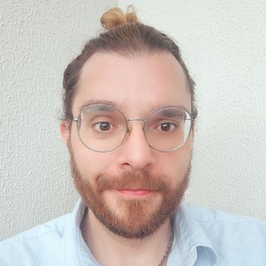 Yuri F. - Freelance AI Prompt Engineer