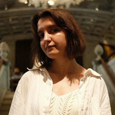 Alina H. - Freelance Motion Graphic Designer