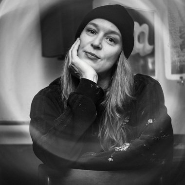 Linda S. - Freelance Brand Designer