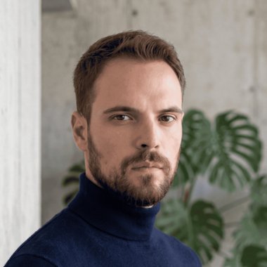 Eduardo V. - Freelance Digital Marketer