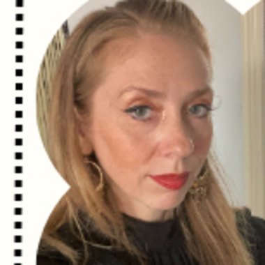 Margot R. - Freelance Content Creator