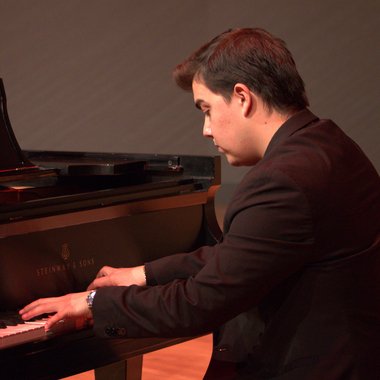 Eduardo A. - Freelance Songwriter