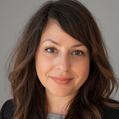 Sarah S. - Freelance Presentation Designer