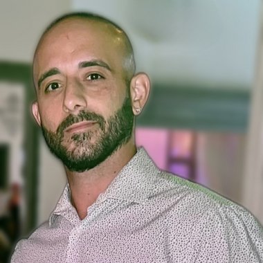 Vincenzo C. - Freelance Online Trainer