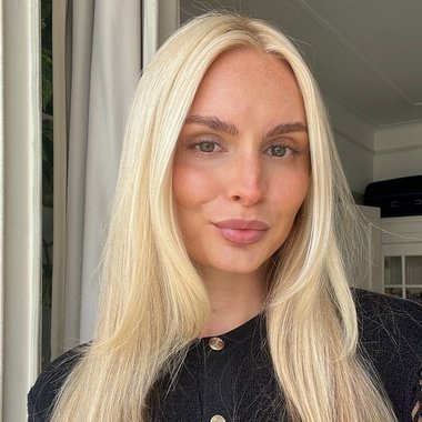 Annabelle U. - Freelance Social Media Manager