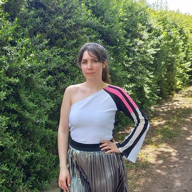 Maria S. - Freelance Wardrobe
