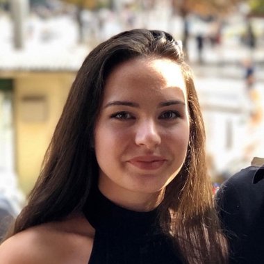 Viktoria T. - Freelance Influencer Marketing Manager
