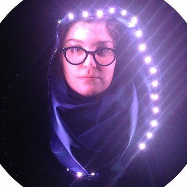 Astrid B. - Freelance Designer