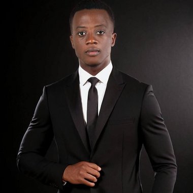 Ange C. - Freelance Designer