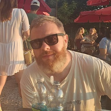 Paul L. - Freelance Podcast Editor