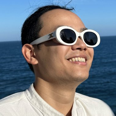 Vincent V. - Freelance Motion Graphic Designer