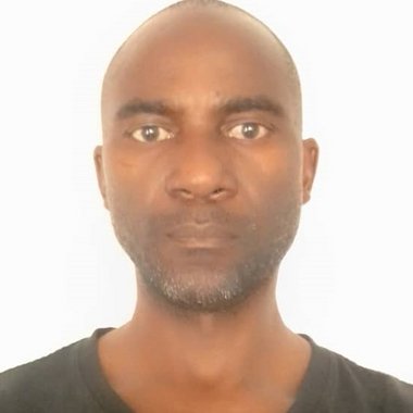 Ernest J. - Freelance Designer