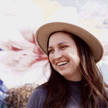 Elaina T. - Freelance Musician