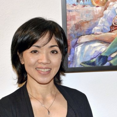 Mina F. - Freelance Graphic Designer