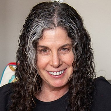Elizabeth B. - Freelance Designer