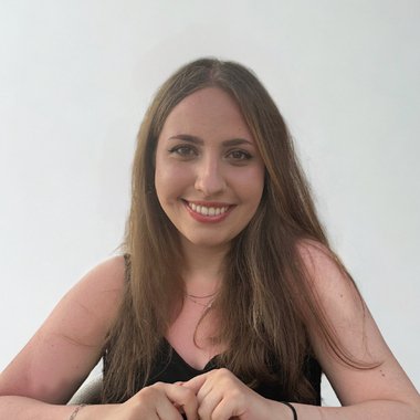 Mariela Y. - Freelance Ugc Creator