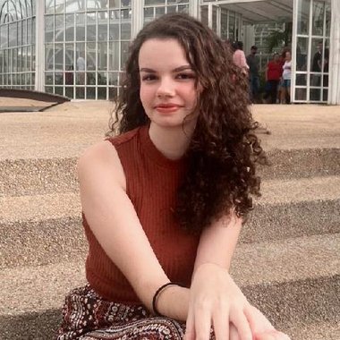 Lolita V. - Freelance Screenwriter