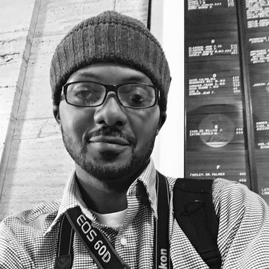 Marcus L. - Freelance Graphic Designer