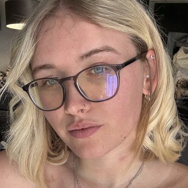 Madison P. - Freelance Web Designer