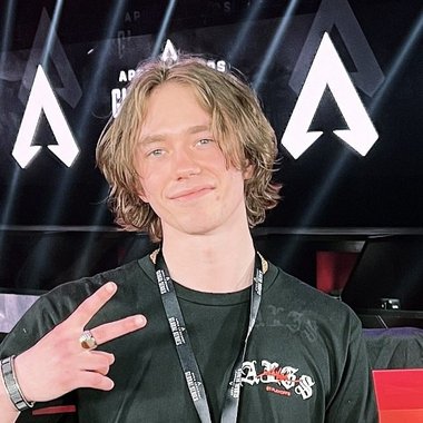 RIVER S. - Freelance Video Editor