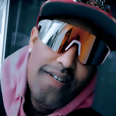 Kyle L. - Freelance Songwriter