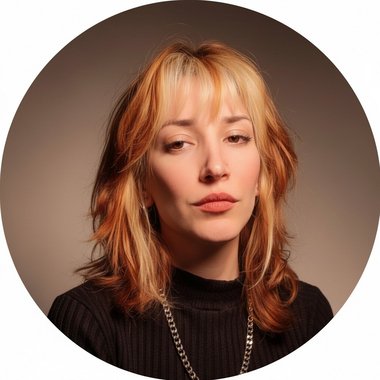 María G. - Freelance Designer