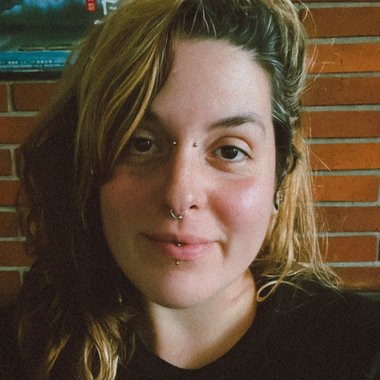 Matilde A. - Freelance Graphic Designer