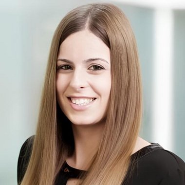 Lara C. - Freelance Project Manager