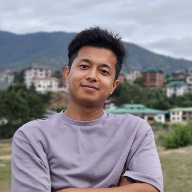 Dzila G. - Freelance Video Editor